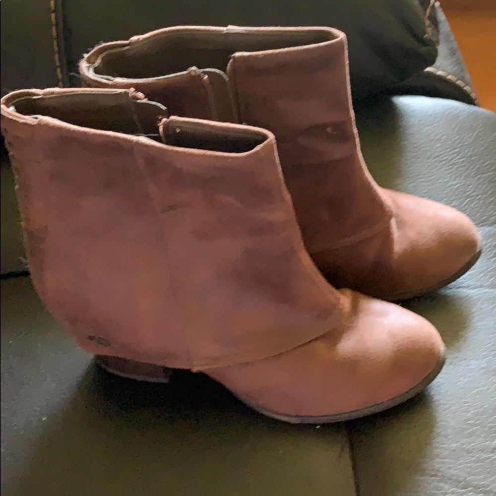 Fergalicious by Fergie Liberty Boots